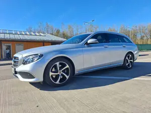 Mercedes-Benz E 220 AHK, GSD, Automatik, Bremsen + Reifen neu