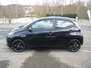 Toyota Aygo Aygo 5-Türer x-play Team Deutschland Bild 5