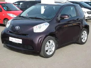 Toyota iQ
