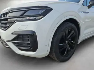Volkswagen Touareg 3.0 TDI 4Motion DSG R-Line *Matrix*AHK* Bild 4