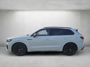 Volkswagen Touareg 3.0 TDI 4Motion DSG R-Line *Matrix*AHK* Bild 2