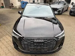 Audi Q3 Sportback 40 TFSI quattro S line, fast VOLL