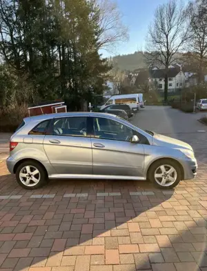 Mercedes-Benz B 200 CDI Bild 4