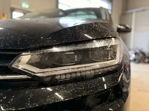 Volkswagen Touran 1,5TSI DSG R-Line Black Style Pano AHK IQ Bild 2