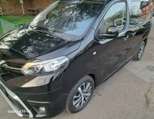 Toyota Proace Compact Family Comfort 1,5 ,Navi ,Kamera ,8-Sitze