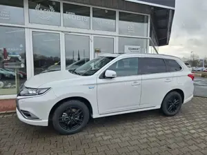 Mitsubishi Outlander Outlander Plug-in Hybrid TOP 2.4 MIVEC 4WD