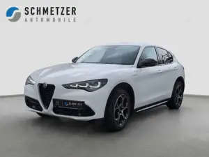 Alfa Romeo Stelvio +2,2+Q4+R-Kamera+abged.Scheiben+Voll-LED+