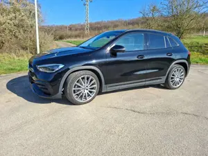Mercedes-Benz GLA 220 GLA 220 d 4 Matic AMG 8G-DCT AHK EDITION 2022 Winter u. Sommerreifen