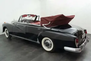 Mercedes-Benz 300 d Cabriolet (Adenauer) Bild 5