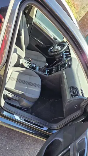 Volkswagen Golf Variant Allstar BMT Bild 5