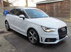 Audi A1 1.2 TFSI **S line**LED/MMI/PDC