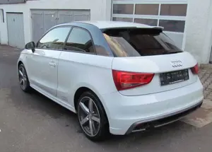 Audi A1 1.2 TFSI **S line**LED/MMI/PDC Bild 4