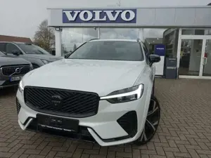 Volvo XC60 T6 Black Edition Plus Dark 360°/AHK/22"