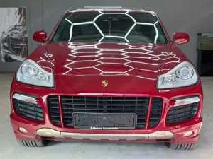 Porsche Cayenne GTS/PAN/21ZOLL/ALCANTARA/BOSE/VOLL