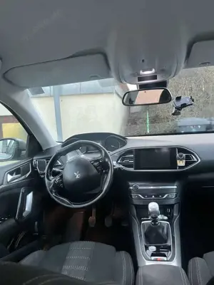 Peugeot 308 SW 2.0 bluehdi 16v Business ss 150c Bild 3