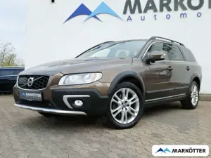 Volvo XC70 D5 AWD Summum ACC/Niveau/Standhzg/AHK/1.Hd.