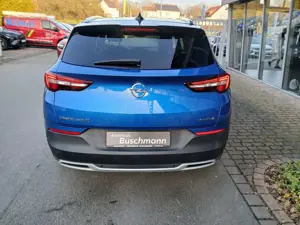 Opel Grandland X Hybrid4 1.6 AT Business INNOVATION Bild 4