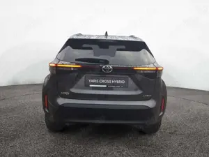 Toyota Yaris Cross 1.5 Hybrid FWD Teamplayer ACC LED Bild 5