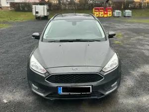 Ford Focus Focus Turnier 2.0 TDCi DPF Start-Stopp-System Titanium