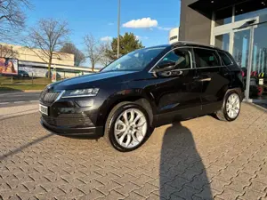 Skoda Karoq Style 4x4 NAVI KAMERA PDC SHZ LHZ
