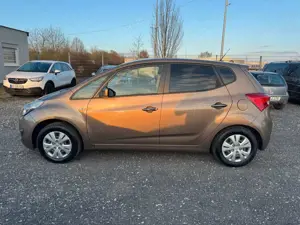 Hyundai iX20 FIFA world Cup Edition Klima Sitzheizung Bild 2