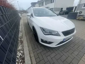 SEAT Leon FR AHK* PanoDach*Rückfahrkamara u.v.m