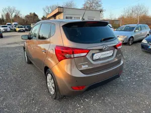 Hyundai iX20 FIFA world Cup Edition Klima Sitzheizung Bild 3