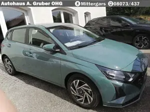 Hyundai i20 T-GDI (100 PS) Trend + Komfortpaket Navi+Klimaauto