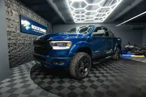 Dodge RAM 5.7 V8 HEMI 4x4 OFFROAD NightEdition LONGBED