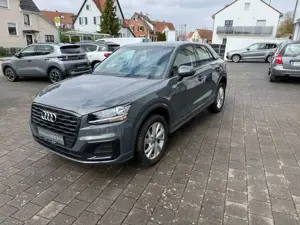 Audi Q2 35 TFSI sport *1.Hand*