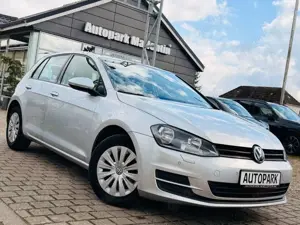 Volkswagen Golf VII Lim. BMT *DSG*4/5 TÜRER*SHZ*TEMPOMAT*