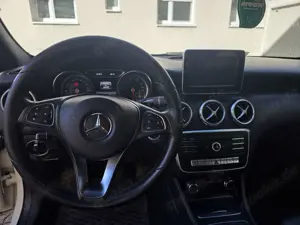 Mercedes-Benz A 200 7G-DCT Peak Edition Bild 4