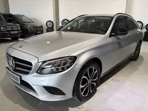 Mercedes-Benz C 200 T Avantgarde*LED*Leder*360°Kamera*
