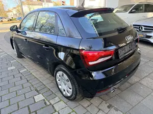 Audi A1 Sportback design 1.0 Navi,PDC,Klimatronic Bild 5