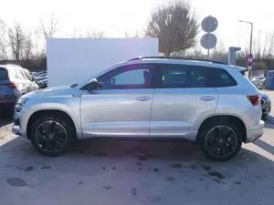 Skoda Karoq Sportline 2.0 TDI 4x4 DSG*AHK-SCHWENKBAR*ACC*PD... Bild 5