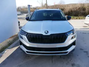 Skoda Karoq Sportline 2.0 TDI 4x4 DSG*AHK-SCHWENKBAR*ACC*PD... Bild 4