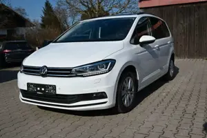 Volkswagen Touran Highline/Voll/Standhzg/AHK/Panorama