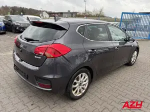 Kia Ceed / cee'd 1.6 Benzin, EURO6, Edition UEFA Euro 2016 Bild 4