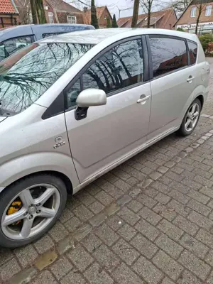 Toyota Corolla Verso 2,2 D4D