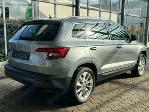 Skoda Karoq 2.0d 4x4 DSG Virtual/LED/Leder/ACC/AHK/R-K Bild 3