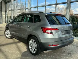 Skoda Karoq 2.0d 4x4 DSG Virtual/LED/Leder/ACC/AHK/R-K Bild 4