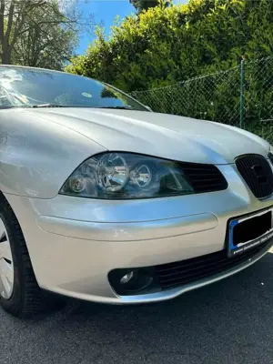 SEAT Cordoba 1.6 Automatik Exclusiv Bild 4