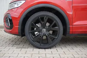 Volkswagen T-Roc 1.5TSI DSG R-line Matrix Pano AHK Navi Bild 3