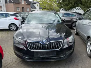 Skoda Superb 1.6 TDI Ambition ~DSG~NAVI~PDC~Sitzhzg