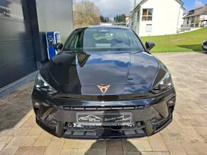 CUPRA Leon DSG/ACC/LED/Sitzheiz/Gar bis 11/2030/wenig Km/PDC Bild 5