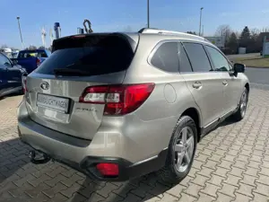 Subaru OUTBACK 2.5i*Comfort*LED*Navi*AHZV*2.Hand Bild 3