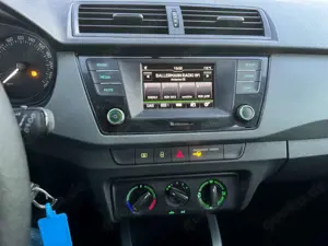 Skoda Fabia Fabia III 1.2 TSI 90 PS 1 Hand ,Klima Bild 5