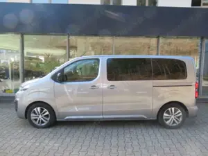 Peugeot Traveller e-Traveller L2 (75kWh) Allure HUD Panorama Navi Xe