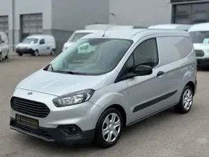 Ford Transit Courier Trend KLIMA NAVI PDC 1HAND TEMPO