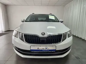 Skoda Octavia Combi STYLE NAV SHZ TEL CarPlay MS Kam. Bild 2